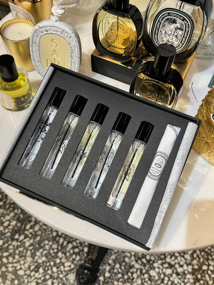 2025聖誕限量淡香精禮盒7.5ml*5／4700元。張家玲攝