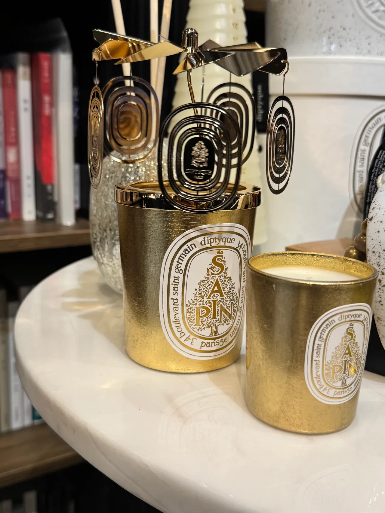 2025聖誕限量旋轉燭罩，3200元。張家玲攝