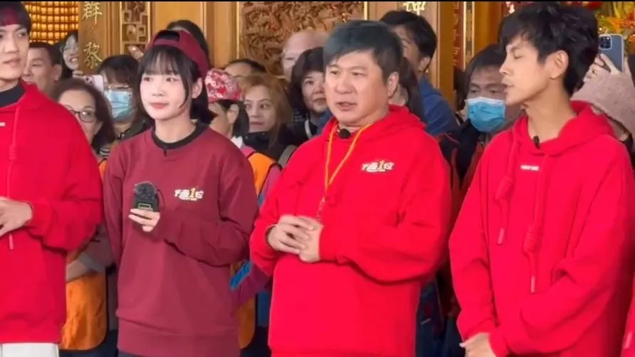 胡瓜「袭胸」篮篮掀风波！《综艺大集合》今录影　2人互动情况曝光