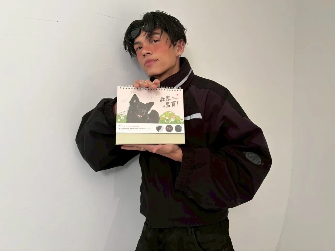 KIRE 担任浪浪公益推荐官。财团法人流浪动物之家基金会提供