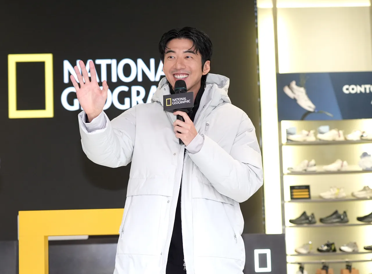 傅孟柏想帶妻女到冰島玩。攝影中心攝