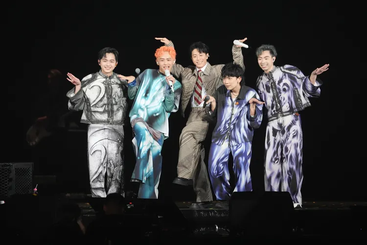 理想混蛋與韋禮安開心合影。彭欣偉攝