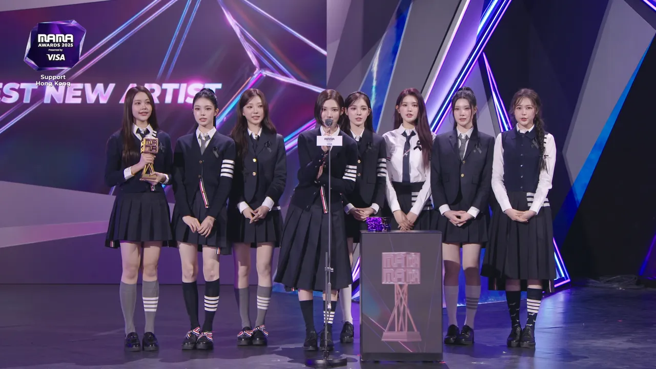 Hearts2Hearts拿下最佳新人。翻摄Mnet