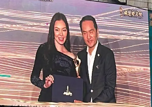 壹苹首届「苹果爱美奖」颁奖典礼吸睛　星光卡司堪比三金