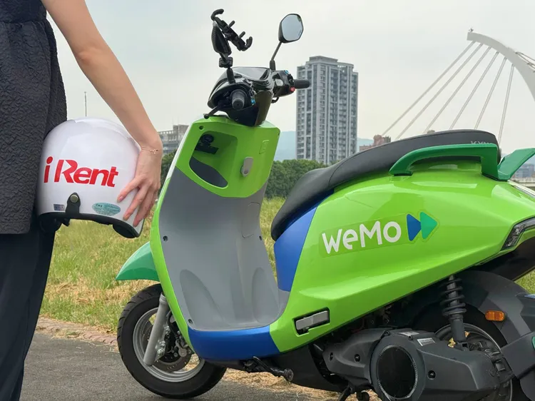 iRent與WeMo宣布策略合作，WeMo萬輛共享電動機車將陸續整合至iRent app，整合後共享車隊總數突破兩萬台，打造全台最大一站式共享移動平台，提供會員更完整的出行選擇。業者提供