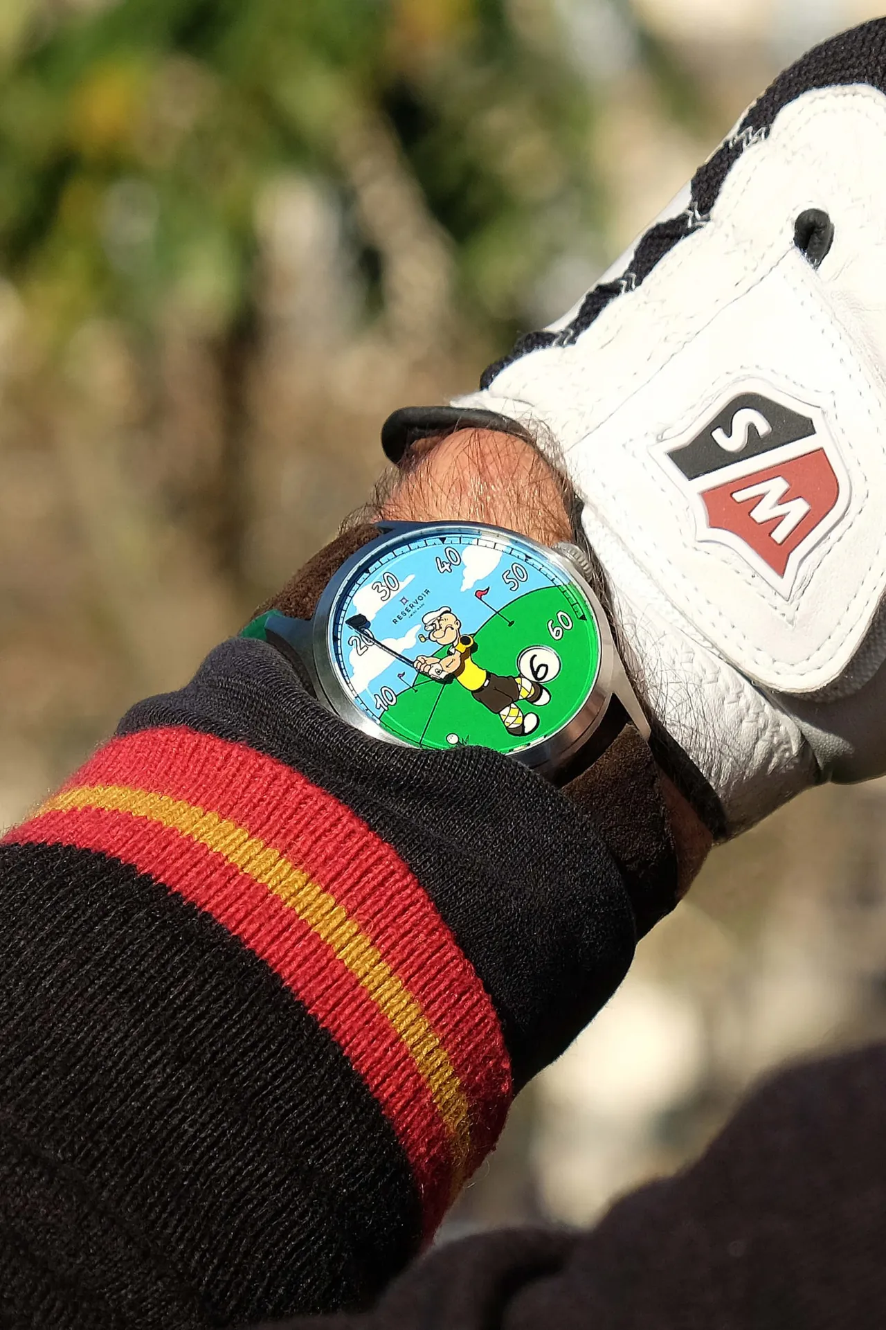 RESERVOIR推出一款带有幽默灵魂的限量腕表RESERVOIR x Popeye Golf。品牌提供