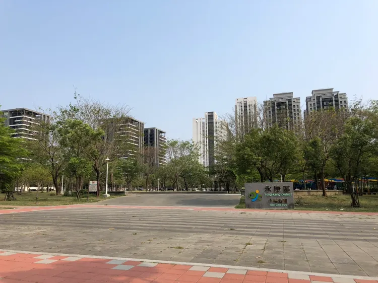 鐵路地下化延伸至永康後，大橋車站周邊包括東橋重劃區，專家看好也會受惠頗大。信義房屋提供