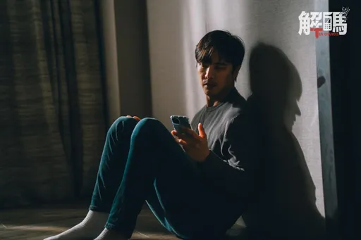 谢佳见危险戏亲自上阵拒用替身　山坡追逐戏搏命演出