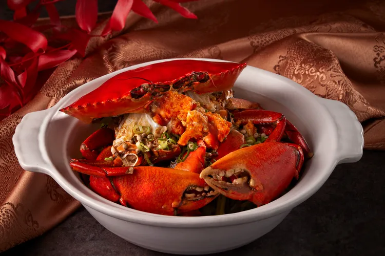 台北喜來登辰園蟹宴料理「芹香胡椒膏蟹」。台北喜來登提供