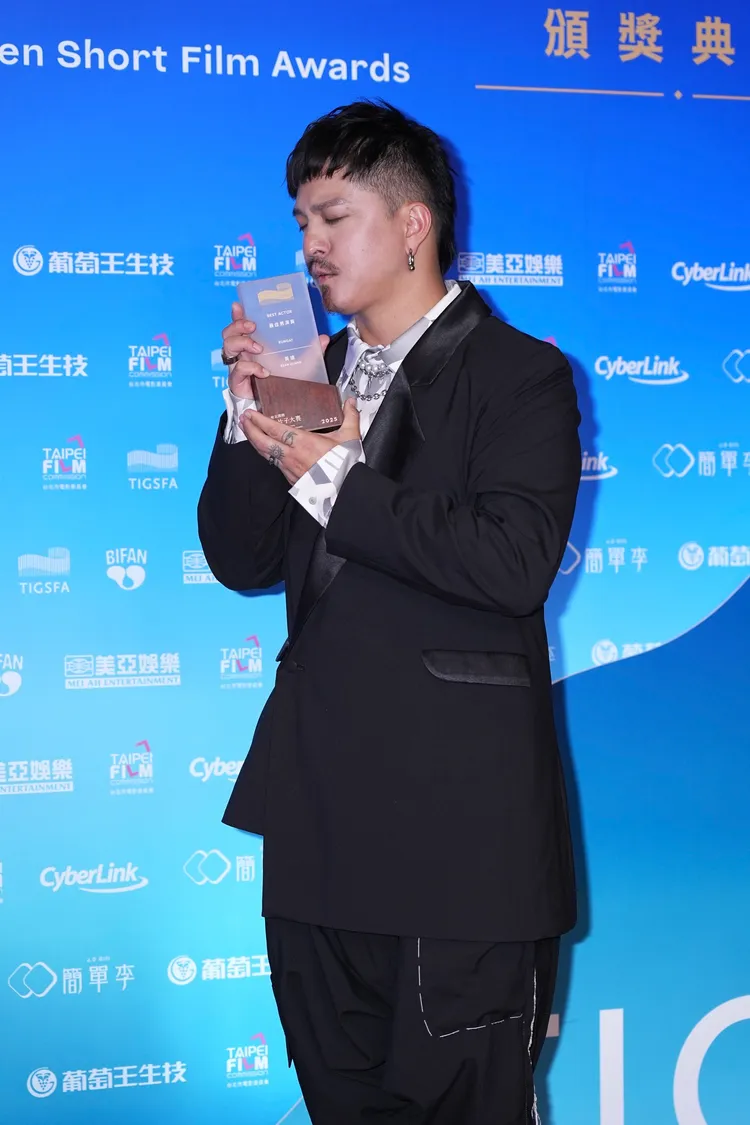 黃遠奪下最佳男演員。彭欣偉攝