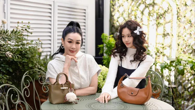 钟丽缇（左）同框小女儿Cayla（右）。品牌提供