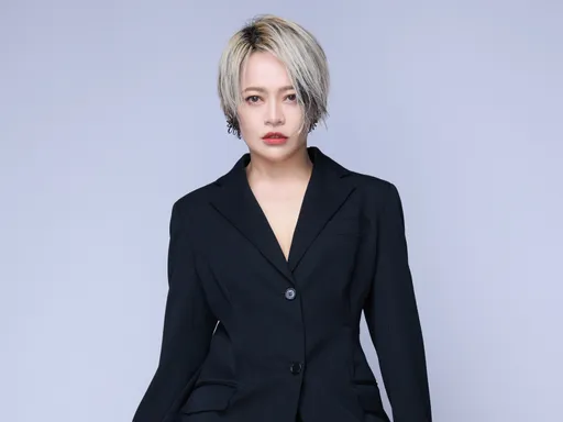 戴爱玲被老外疯狂搭讪　无预计官宣喜讯：就在华纳出嫁啦！