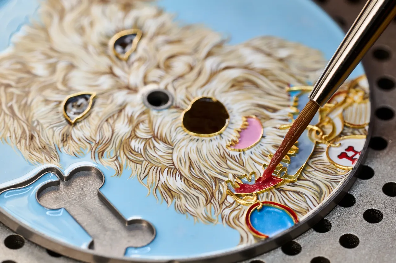 爱马仕Taco腕表制作过程。品牌提供