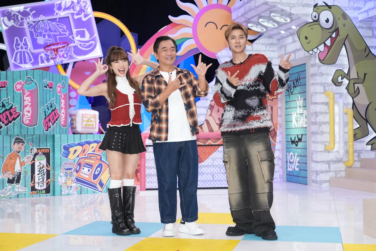 吴宗宪（中）今天录罗志祥（右）、何美主持的节目。摄影中心摄