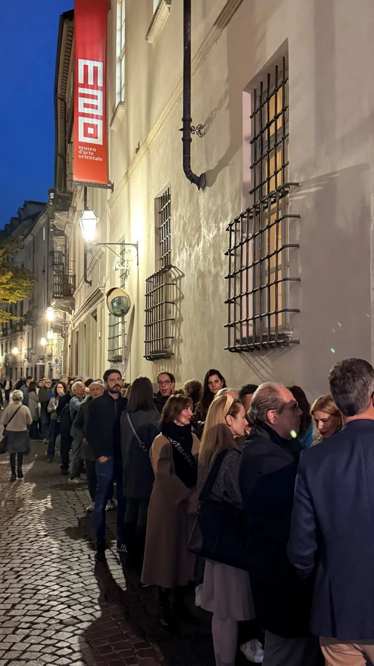 開演前等待入場觀眾已成人龍。駐義大利文化組提供