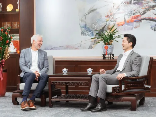 不甩吳怡農批「不算政績」　蔣萬安PO輝達副總裁合照：歡迎做鄰居