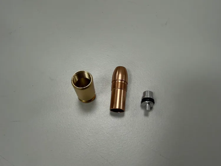 子彈也是假的。民眾提供