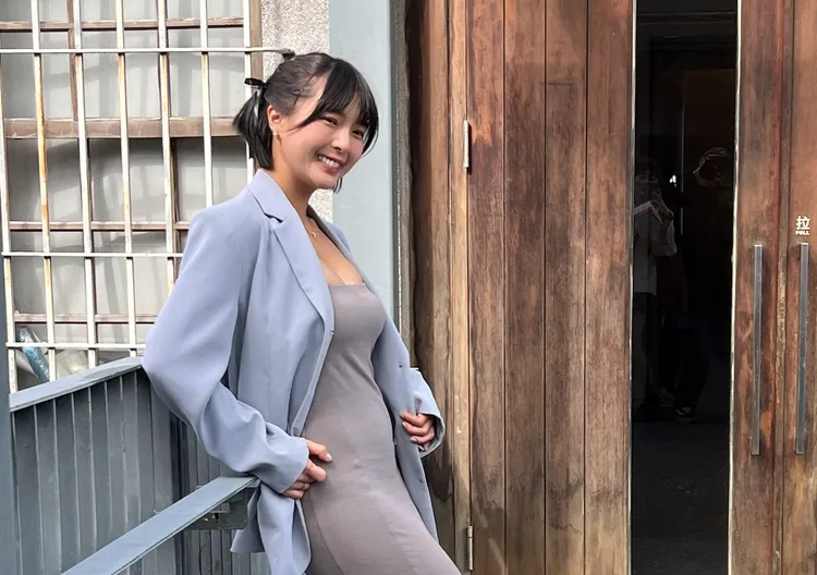 黃沐妍挺孕肚出席活動。黃閔攝