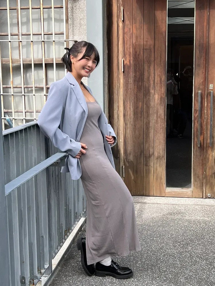 黃沐妍挺孕肚現身。黃閔攝