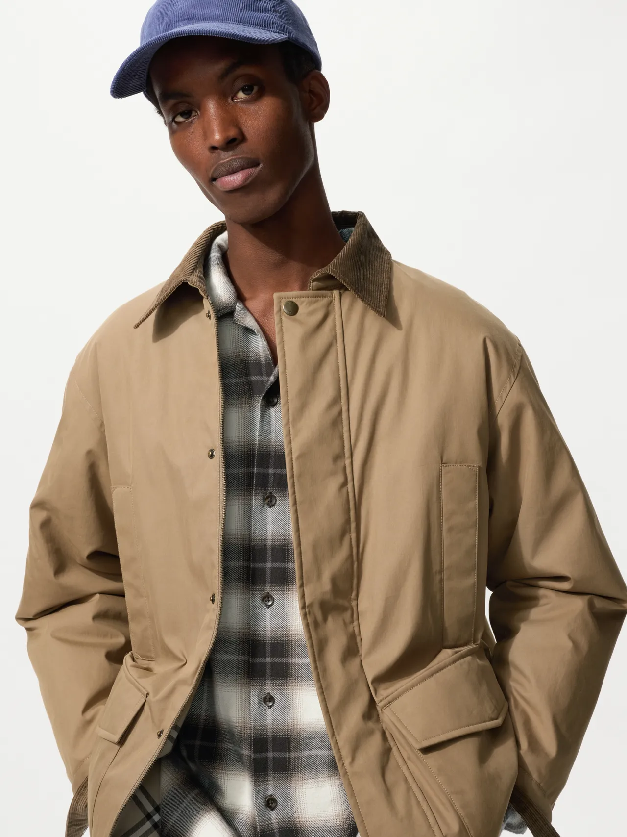 Uniqlo JW ANDERSON聯名PUFFTECH輕暖科技工裝外套，2990元。品牌提供