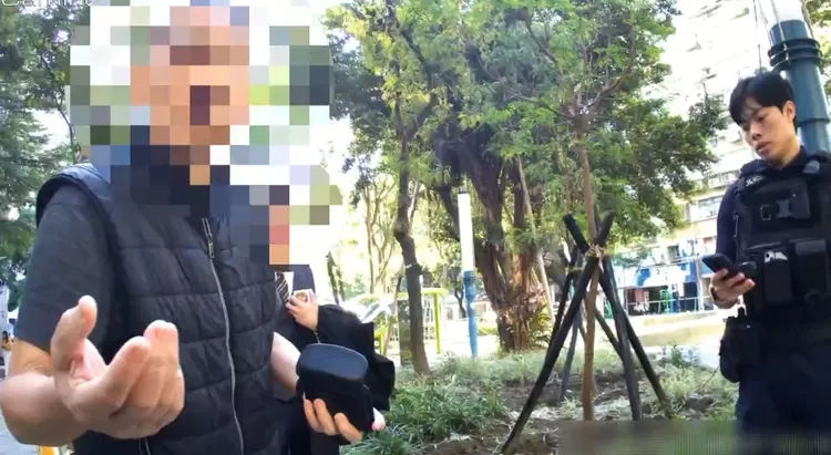 杨男辩称原本要丢到垃圾桶。翻摄画面