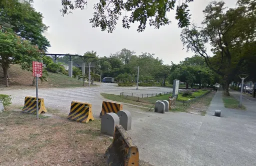 恶男外送员公园搭讪女清洁员　强吻袭胸还露鸟逼口交　下场曝光