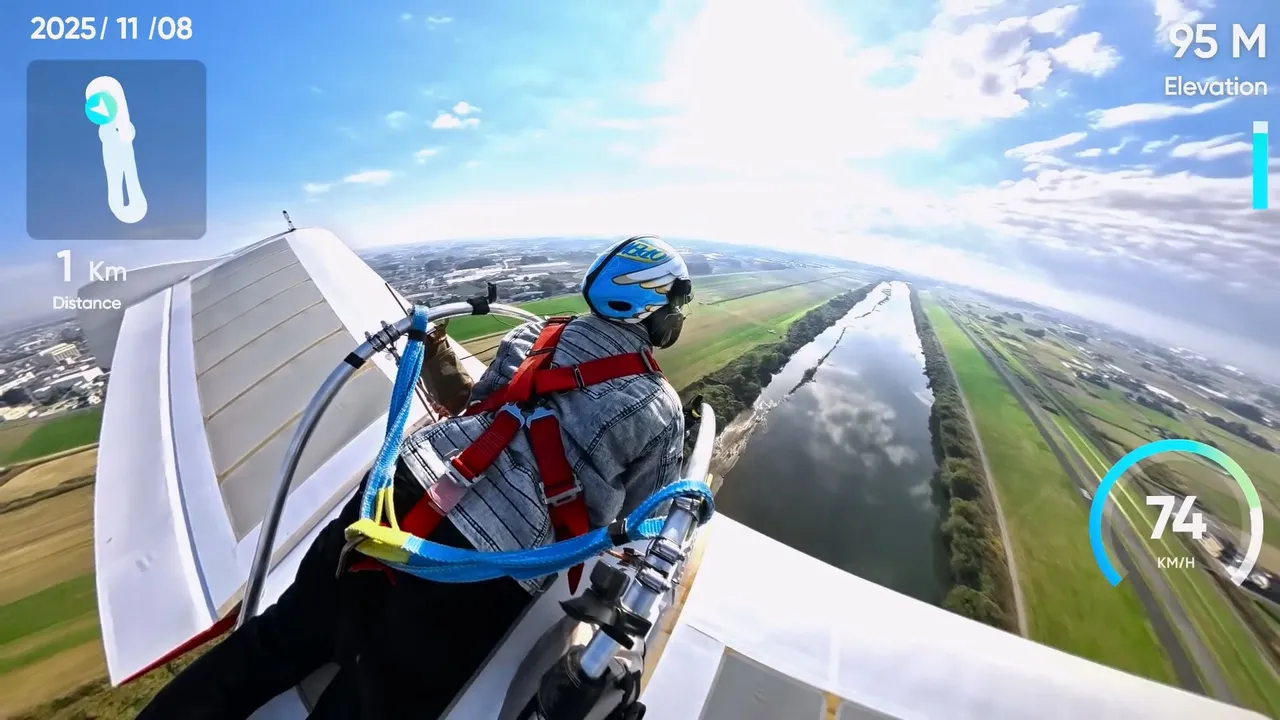 八谷和彦驾驶滑翔机进行最后一次飞行。翻摄自八谷和彦YouTube