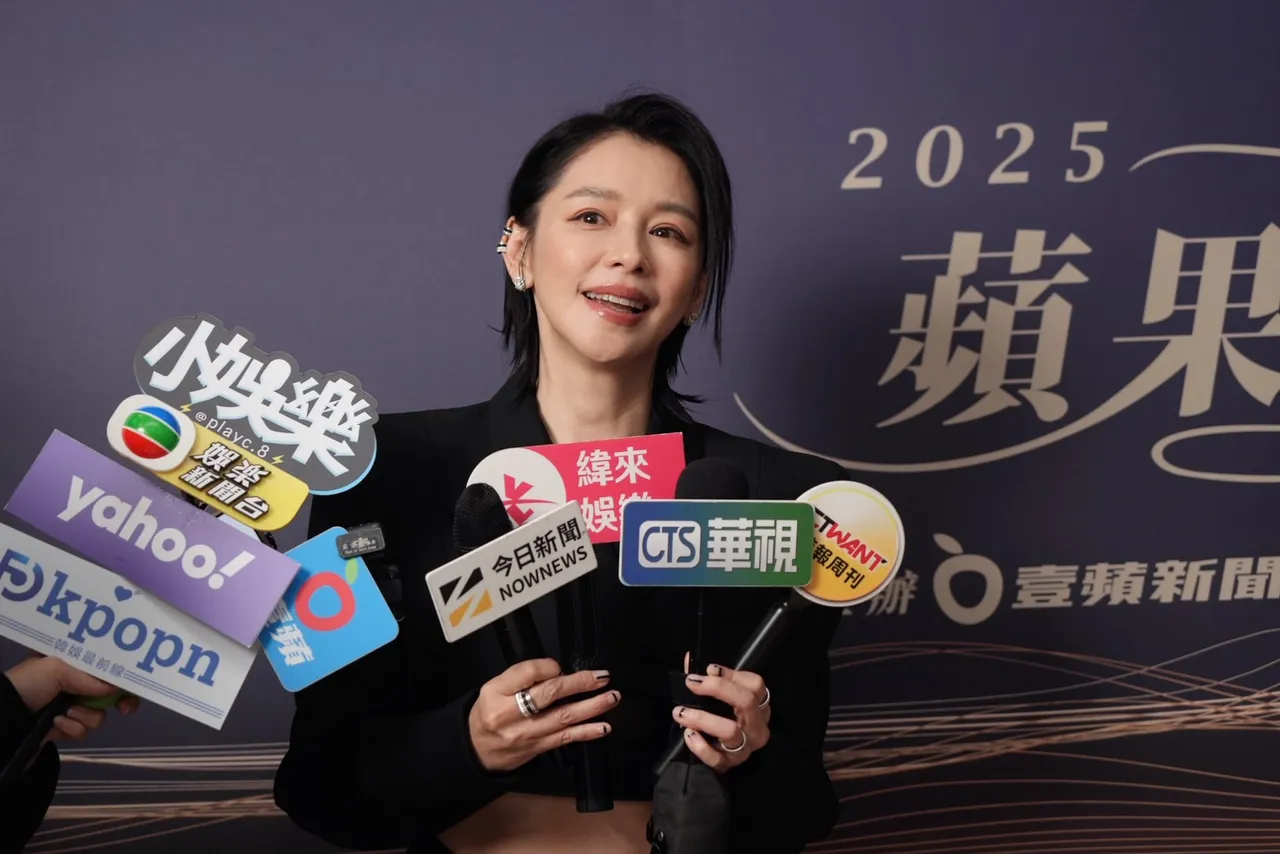 徐若瑄开心分享今年将久违跨年演出，于桃园场担任开场。彭欣伟摄