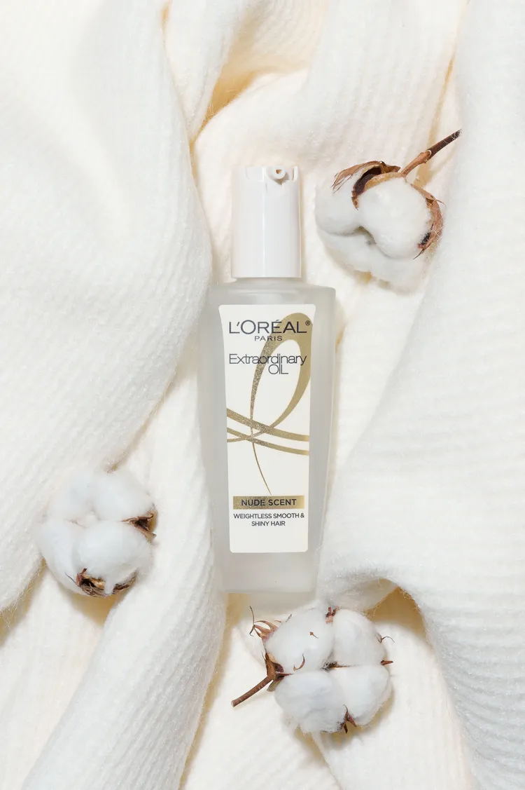 巴黎萊雅金緻護髮精油暖木裸香，100ml／579元。品牌提供