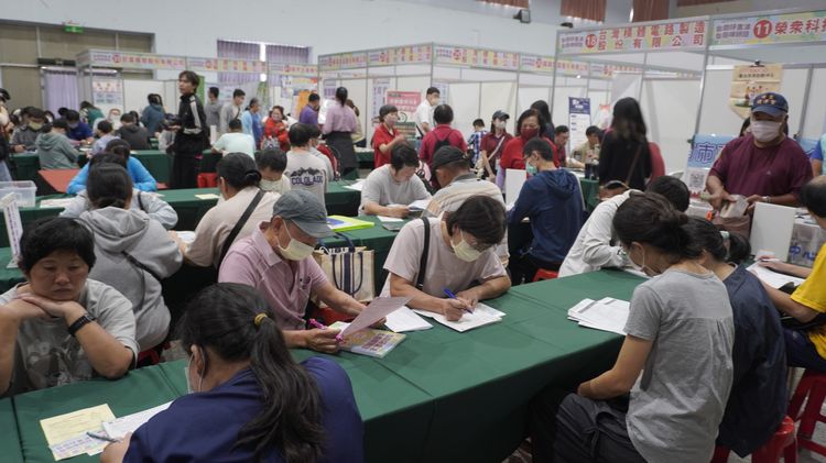 6成職缺月薪逾35K　南市第四場大型就博會登場　媒合率上看5成