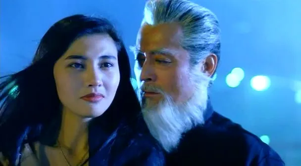 仲代達矢（右）曾演出香港電影《妖獸都市》，與李嘉欣對戲。翻攝LIHKG討論區