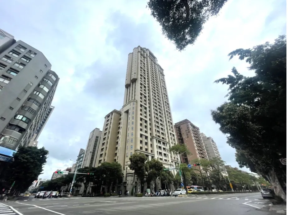 周董名下豪宅「和平大苑」。资料照片、台湾房屋提供