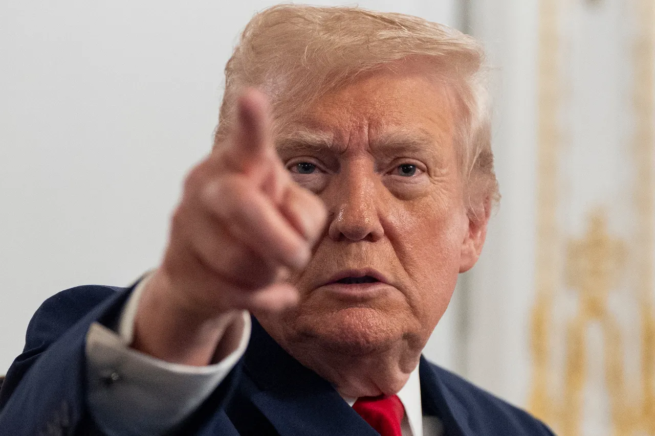 川普宣布拜登用機器自動簽名的文件無效。美聯社