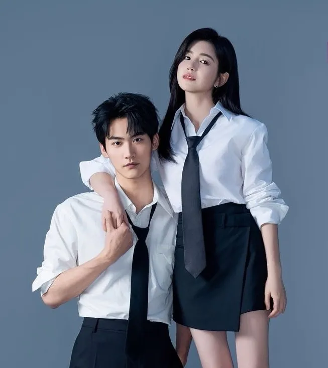 42歲陳妍希與23歲周柯宇在《狙擊蝴蝶》談情。翻攝《狙擊蝴蝶》