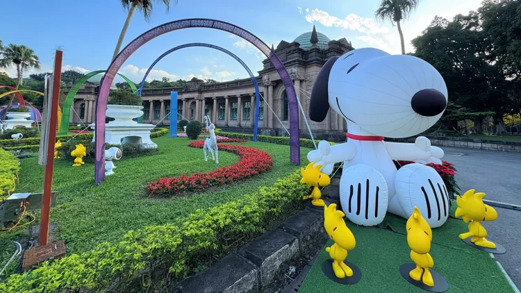 公館聖誕季熱鬧登場，史努比氣偶也在自來水園區。台北市北水處提供