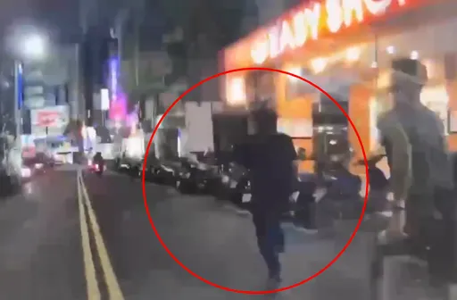 通缉犯拒检新庄街头狂奔　警快腿「一道白影窜出」秒制伏