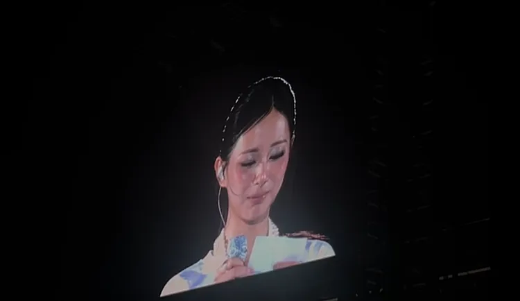 子瑜出道10年终于回台开唱，今晚念信时忍不住哽咽。读者提供