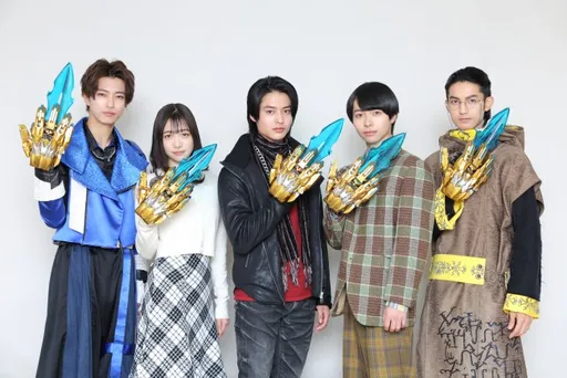 《超级战队》播出50年告终　爆不伦丑闻致命！19岁女星勾搭已婚替身演员