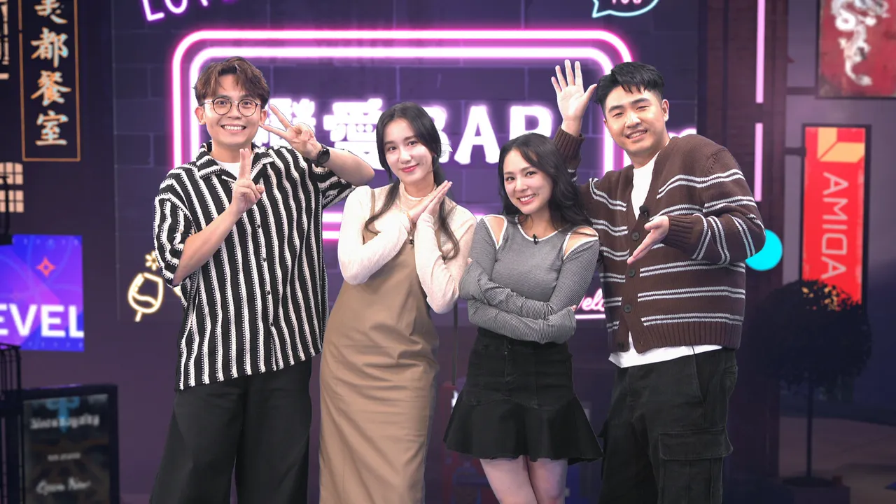 黄豪平（左起）、Apple、熊熊、鹿希派等讨论男女边界感，炸出最大分歧。《恋爱熊天秤》提供