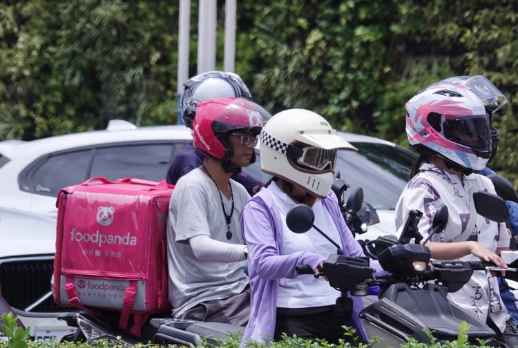 外送員專法來了！明年最低時薪245元　勞動部今預告草案