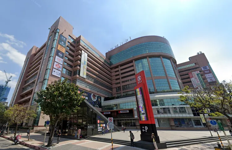 北市建管处执行百货卖场安检抽验，共查37家、仅大叶高岛屋不合格。翻摄Google Maps