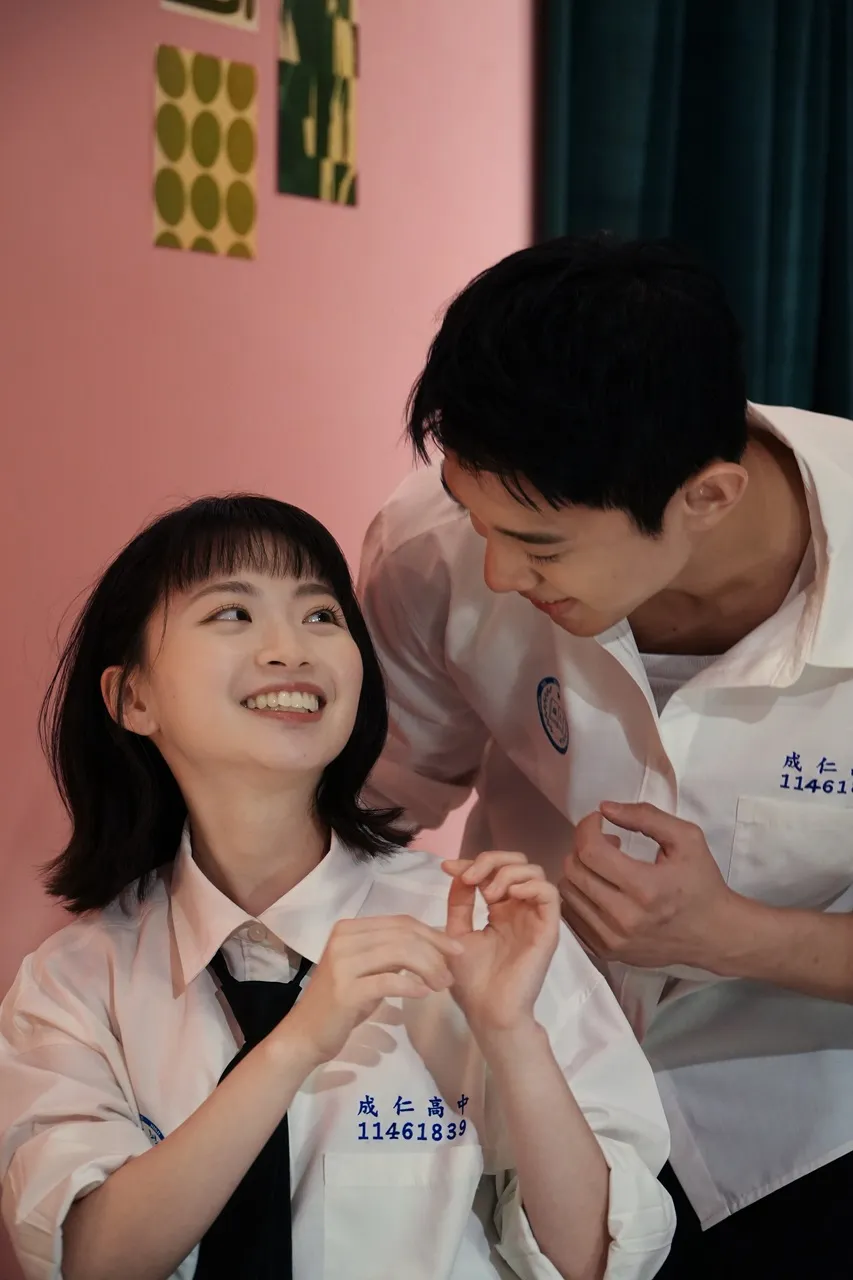 初孟軒（右）與喬湲媛詮釋愛與控制的糾葛。小公視提供