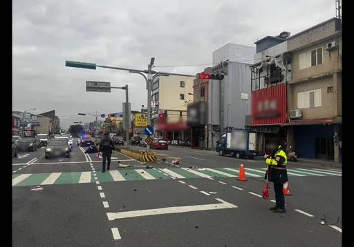 闖紅燈奪命！宜蘭19歲男撞飛女騎士　驚悚瞬間曝光