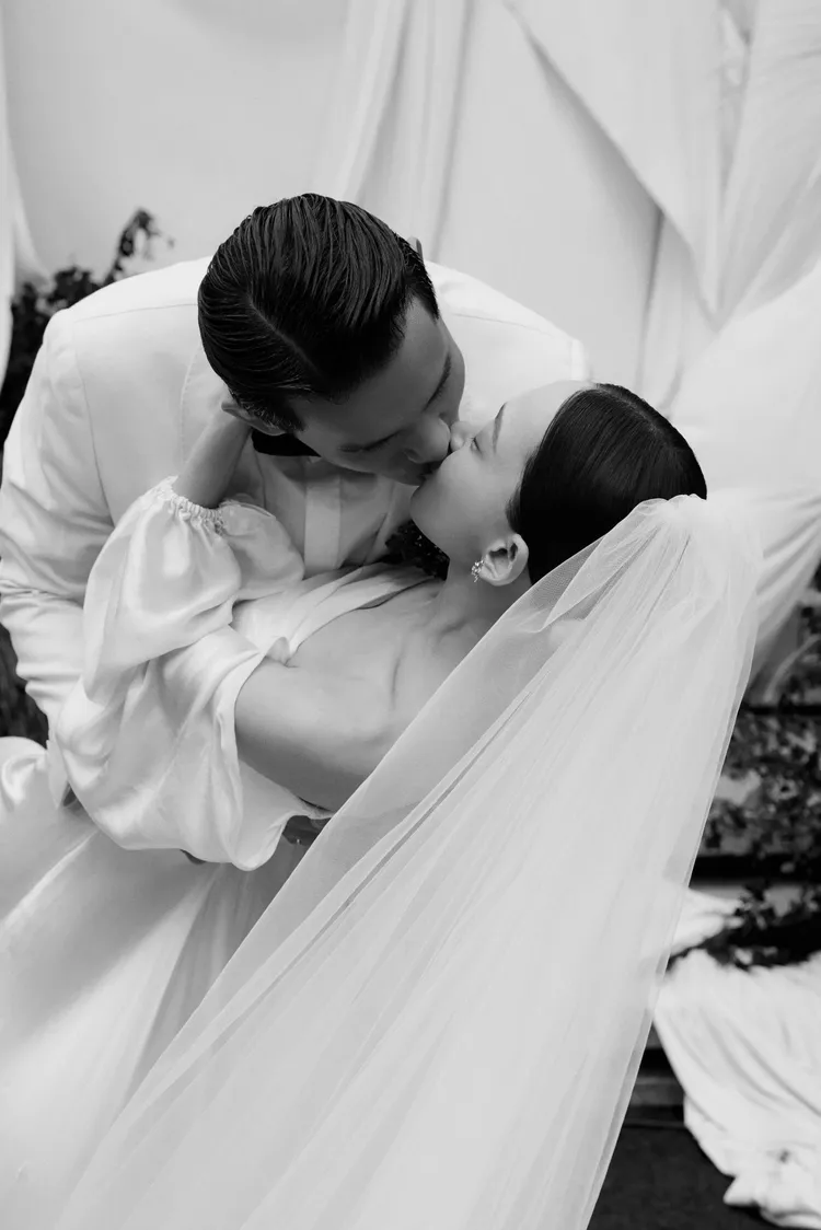 林映唯今舉行婚禮。自由試娛樂提供