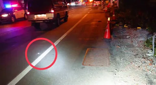 妇人外出在家门前马路遭撞重伤　自小客肇事逃逸警追4小时逮凶手