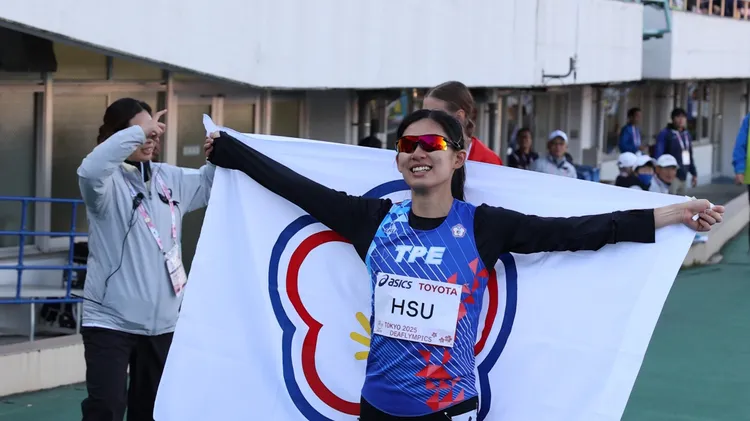 田徑女子100公尺跨欄好手許樂決賽中跑出14秒40佳績奪銀。體育部提供