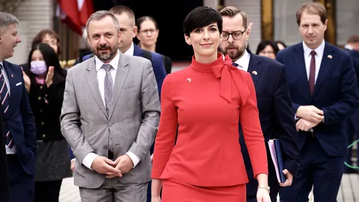 捷克前众议长艾达莫娃忆访台　「台湾热爱拍照...把我围得动不了」