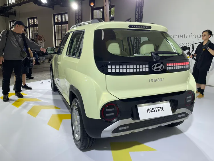 外觀以「像素（Pixels）」為核心設計語彙，結合圓潤線條與俐落比例，呈現具科技感又親和的造型風格。林浩昇攝