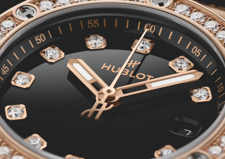 Hublot Big Bang One Click皇金鑽錶細節。品牌提供