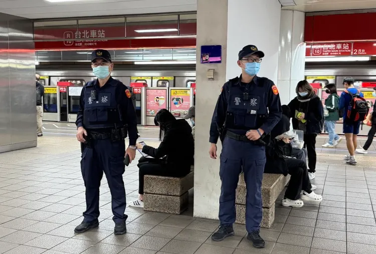 捷警隊加強守望巡邏。翻攝畫面